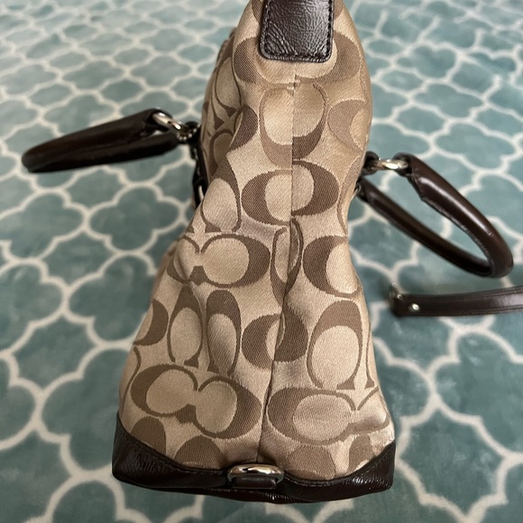 LIKE NEW Authentic Coach Satin Satchel bag - Picture 6 of 9